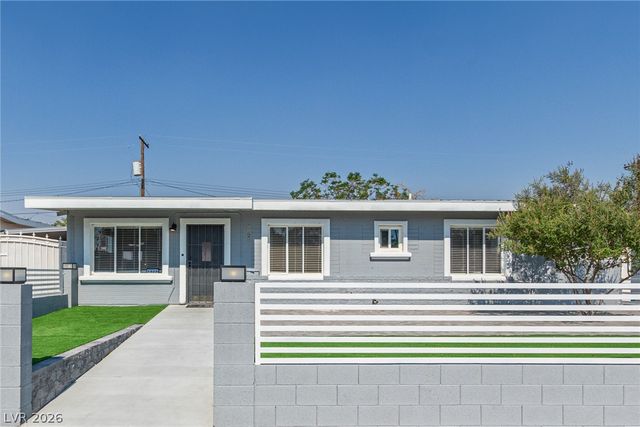 1028 Nassau Drive, Las Vegas, NV 89108