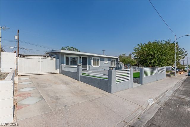 1028 Nassau Drive, Las Vegas, NV 89108