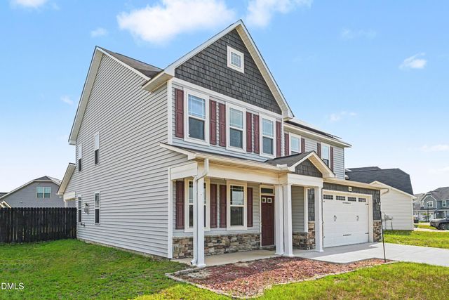 1665 Man O War Drive, Hope Mills, NC 28348