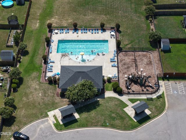 1665 Man O War Drive, Hope Mills, NC 28348