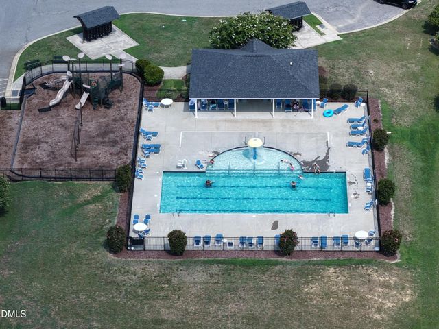 1665 Man O War Drive, Hope Mills, NC 28348