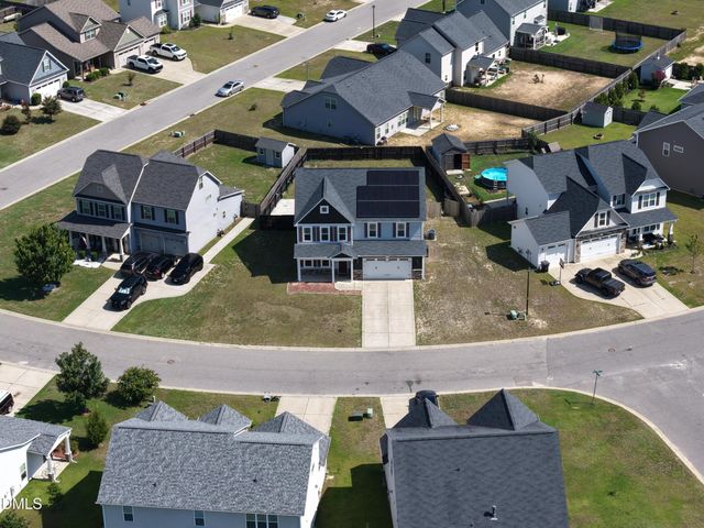 1665 Man O War Drive, Hope Mills, NC 28348
