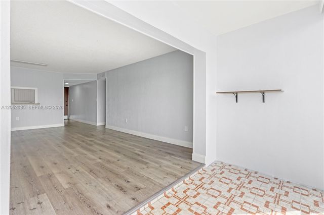 1855 W 60th St 311, Hialeah, FL 33012