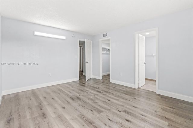 1855 W 60th St 311, Hialeah, FL 33012