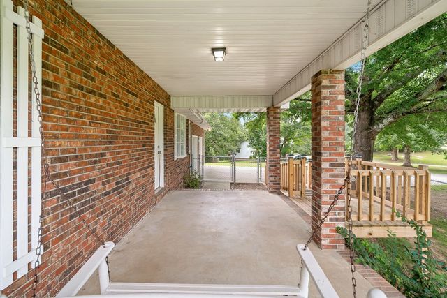 3372 Dobson Drive, Rocky Face, GA 30740