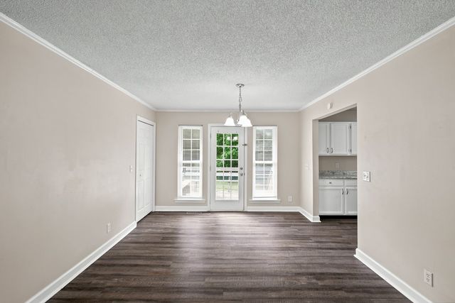 3372 Dobson Drive, Rocky Face, GA 30740