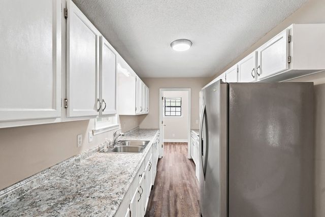 3372 Dobson Drive, Rocky Face, GA 30740