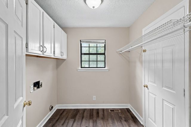 3372 Dobson Drive, Rocky Face, GA 30740