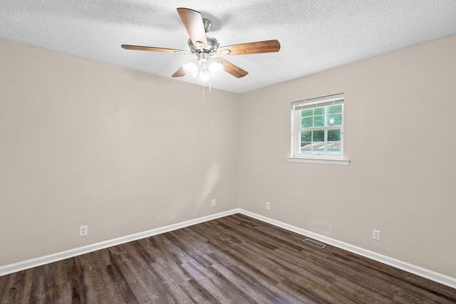 3372 Dobson Drive, Rocky Face, GA 30740