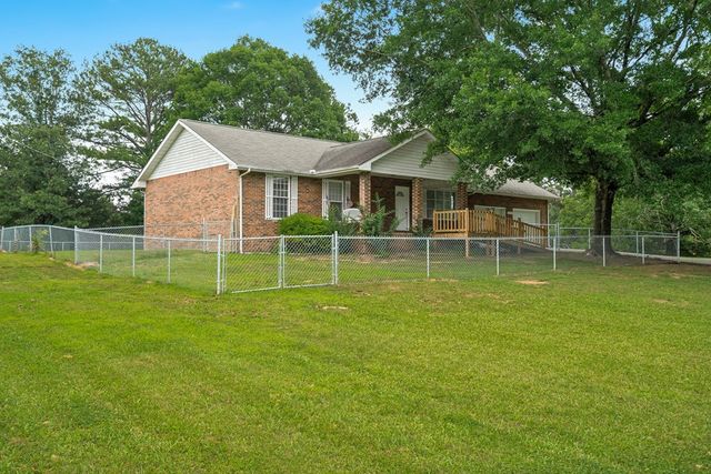 3372 Dobson Drive, Rocky Face, GA 30740