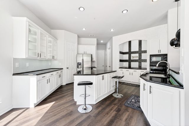 8306 Sawgrass Lane, Rowlett, TX 75089