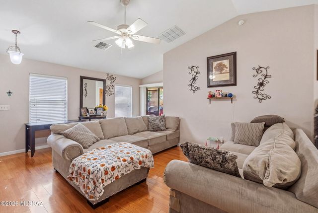 7816 S Baja Stone Avenue, Tucson, AZ 85756