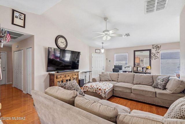 7816 S Baja Stone Avenue, Tucson, AZ 85756