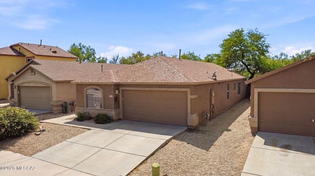 7816 S Baja Stone Avenue, Tucson, AZ 85756