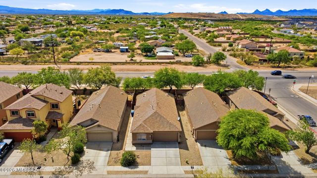 7816 S Baja Stone Avenue, Tucson, AZ 85756