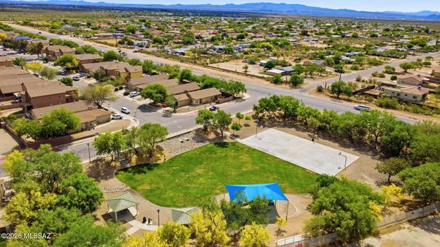 7816 S Baja Stone Avenue, Tucson, AZ 85756