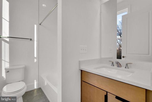 2021 NORDLIE PL, Falls Church, VA 22043