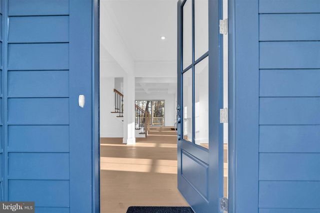 2021 NORDLIE PL, Falls Church, VA 22043