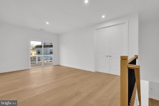 2021 NORDLIE PL, Falls Church, VA 22043