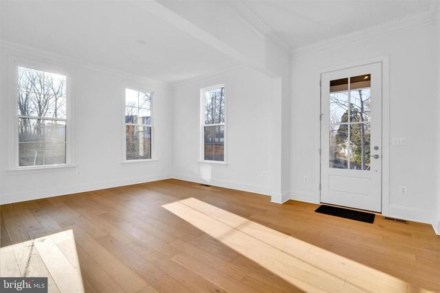 2021 NORDLIE PL, Falls Church, VA 22043