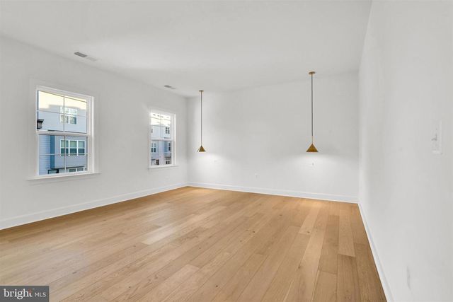 2021 NORDLIE PL, Falls Church, VA 22043