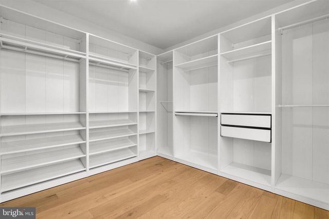 2021 NORDLIE PL, Falls Church, VA 22043