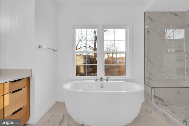 2021 NORDLIE PL, Falls Church, VA 22043