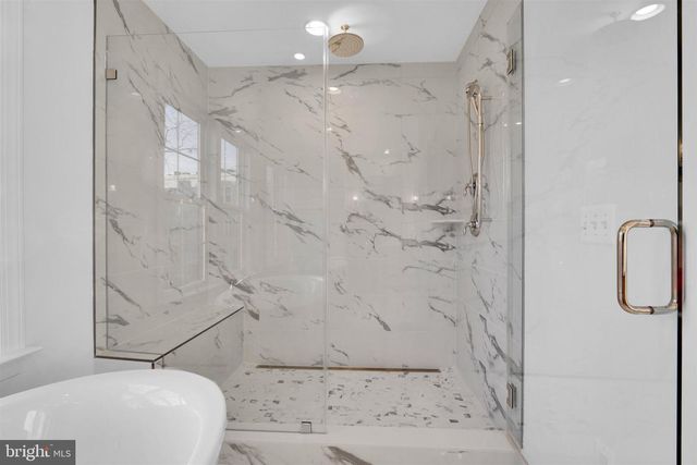 2021 NORDLIE PL, Falls Church, VA 22043