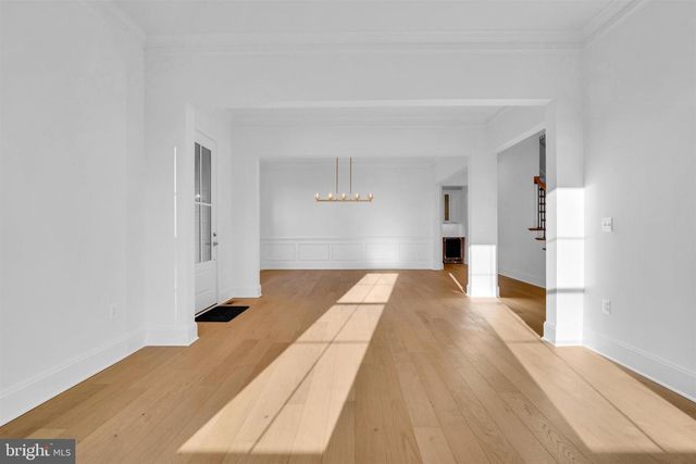 2021 NORDLIE PL, Falls Church, VA 22043