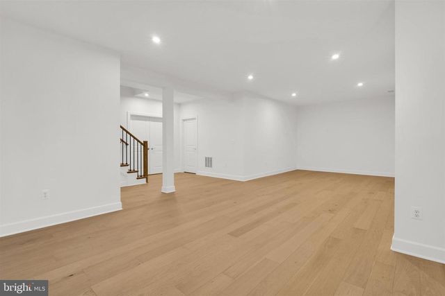 2021 NORDLIE PL, Falls Church, VA 22043