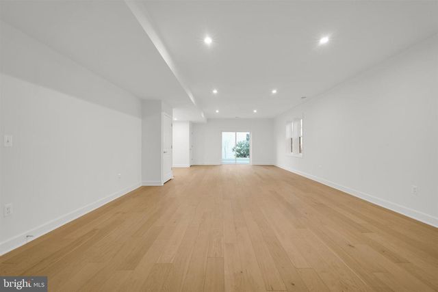 2021 NORDLIE PL, Falls Church, VA 22043