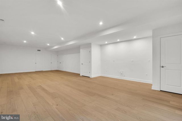 2021 NORDLIE PL, Falls Church, VA 22043