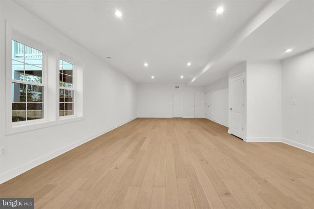 2021 NORDLIE PL, Falls Church, VA 22043