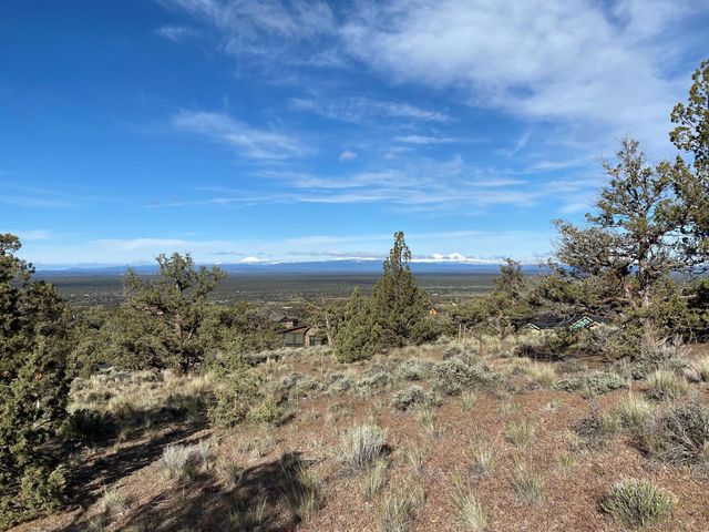 SW Hat Rock Loop Lot 600, Powell Butte, OR 97753