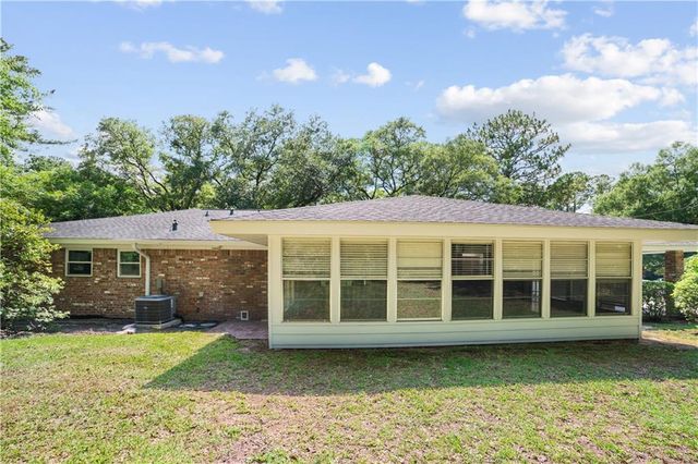 1008 Chalet W Drive, Mobile, AL 36608