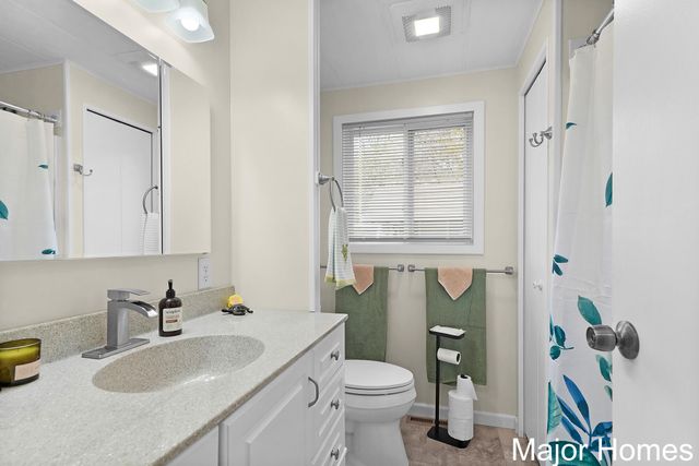 1015 Vogel Street, Ludington, MI 49431