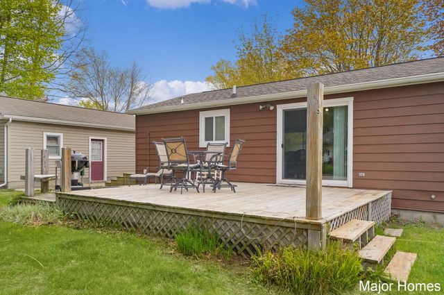 1015 Vogel Street, Ludington, MI 49431