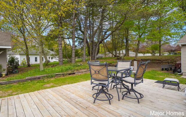 1015 Vogel Street, Ludington, MI 49431