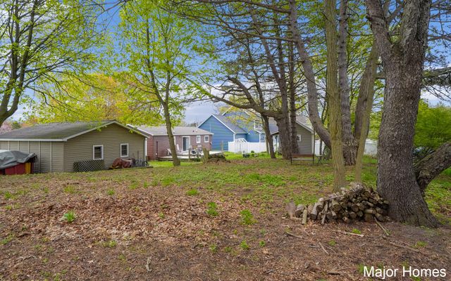 1015 Vogel Street, Ludington, MI 49431