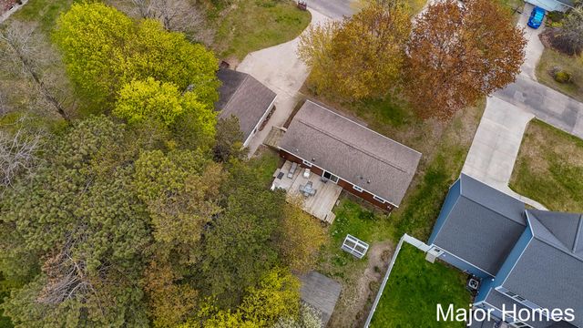 1015 Vogel Street, Ludington, MI 49431
