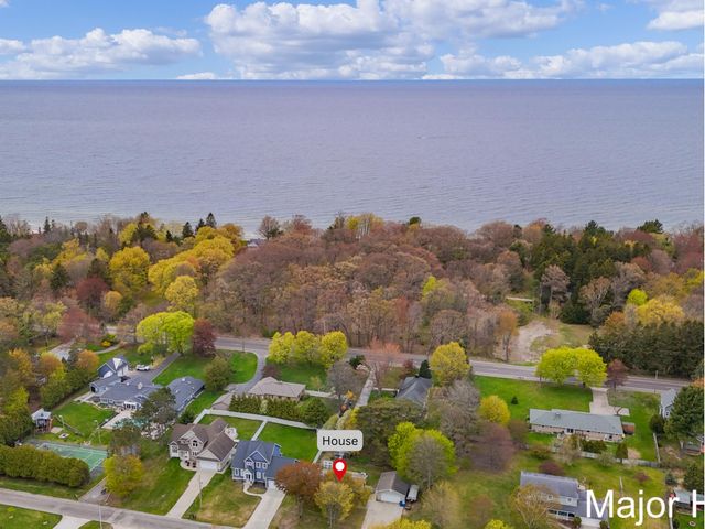 1015 Vogel Street, Ludington, MI 49431