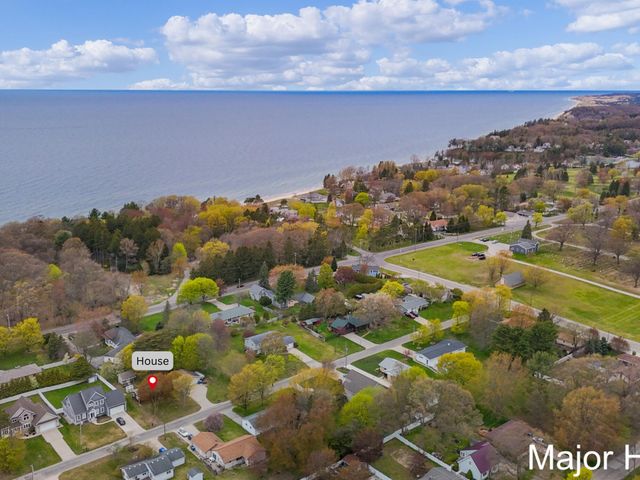 1015 Vogel Street, Ludington, MI 49431