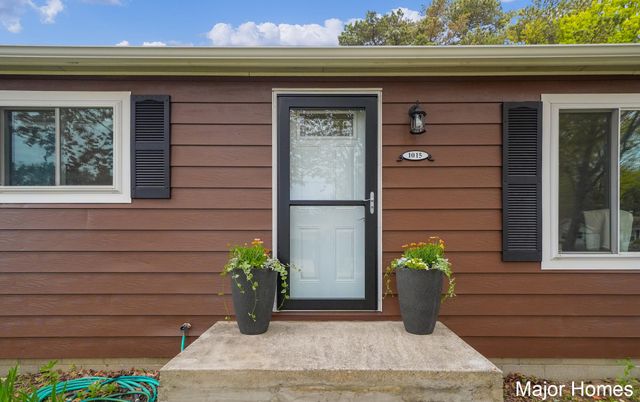 1015 Vogel Street, Ludington, MI 49431