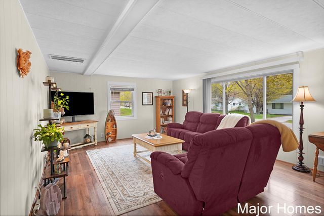 1015 Vogel Street, Ludington, MI 49431