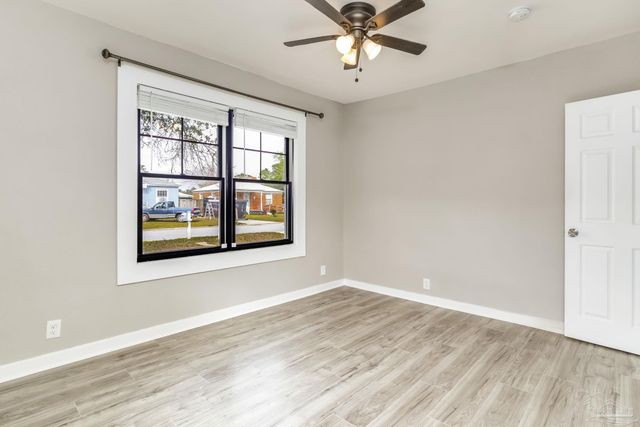 207 Bryant Rd, Pensacola, FL 32507