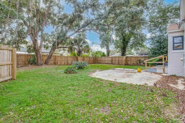 207 Bryant Rd, Pensacola, FL 32507