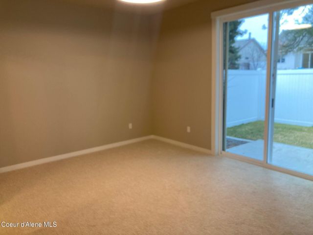 7400 N Breaux DR, Coeur D'alene, ID 83815