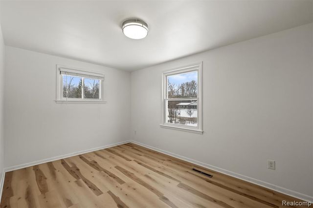 5570 Forman Drive, Bloomfield Hills, MI 48301