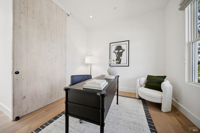 20685 5th St E, Sonoma, CA 95476