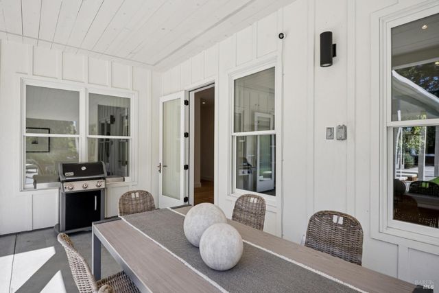 20685 5th St E, Sonoma, CA 95476